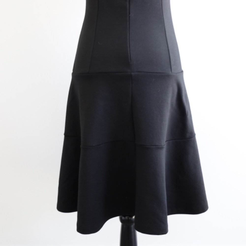 GAP Fit and Flare Sleeveless Dress - Picture 5 of 7